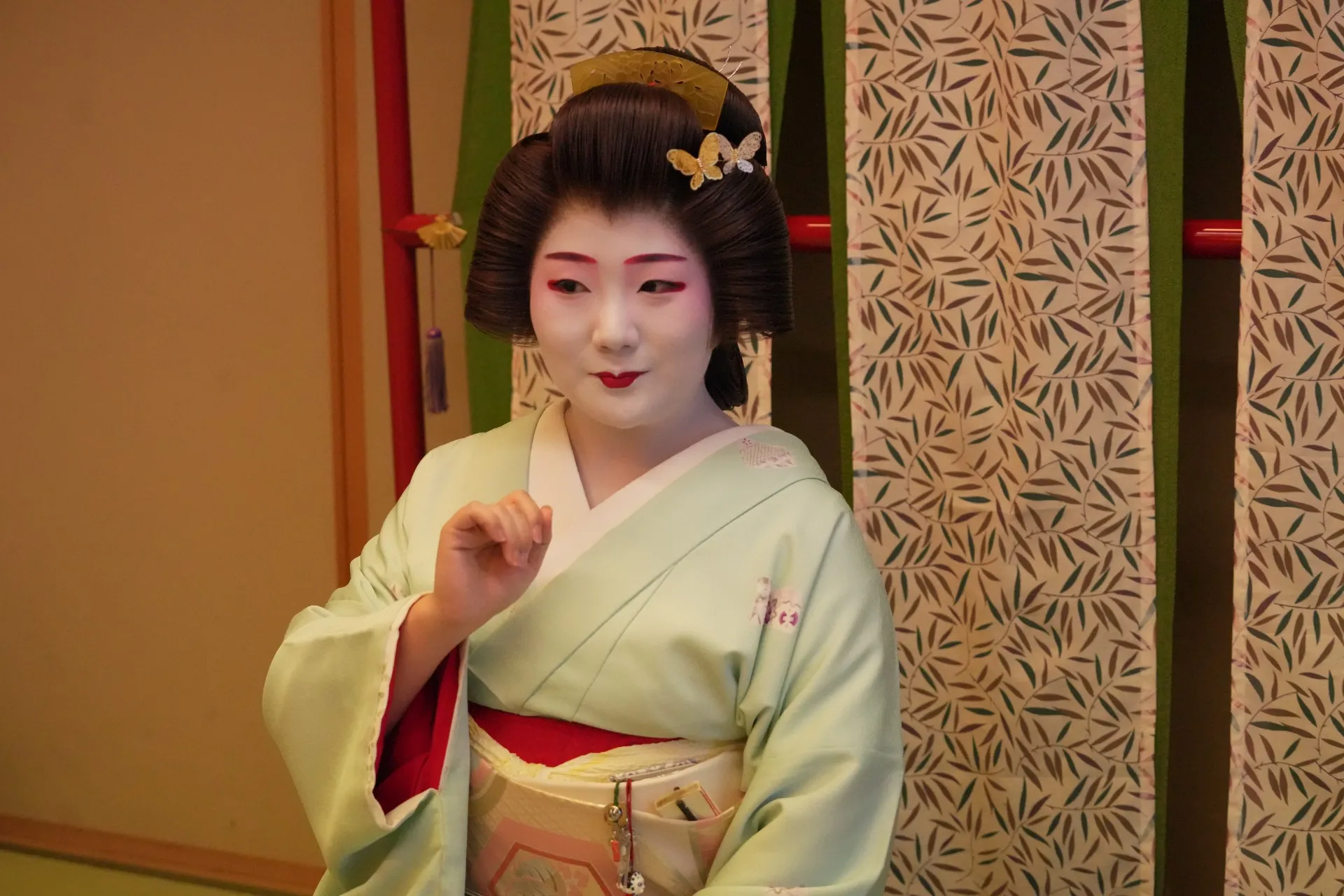 料亭を守り続けてきた女将の日記を掲載