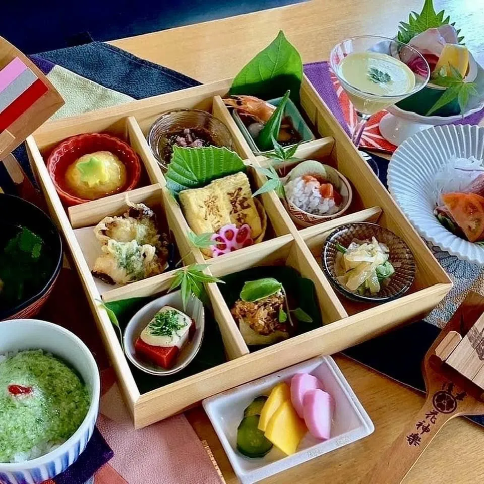 ６〜８月の期間限定ランチのご案内